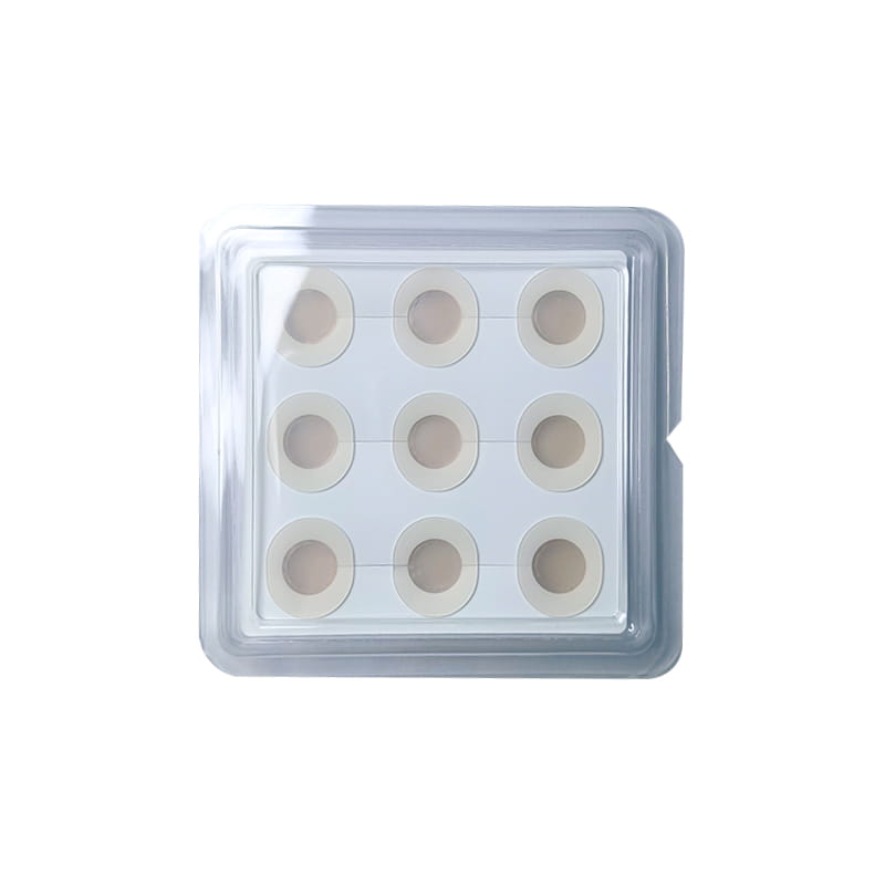 Mikroigłowy plaster na trądzik